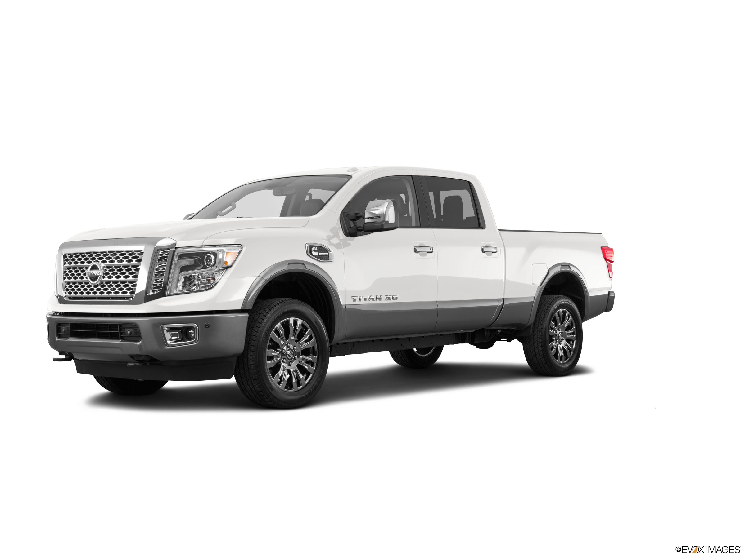 2017 Nissan TITAN XD Crew Cab Platinum Reserve Pickup 4D 6 1/2 ft